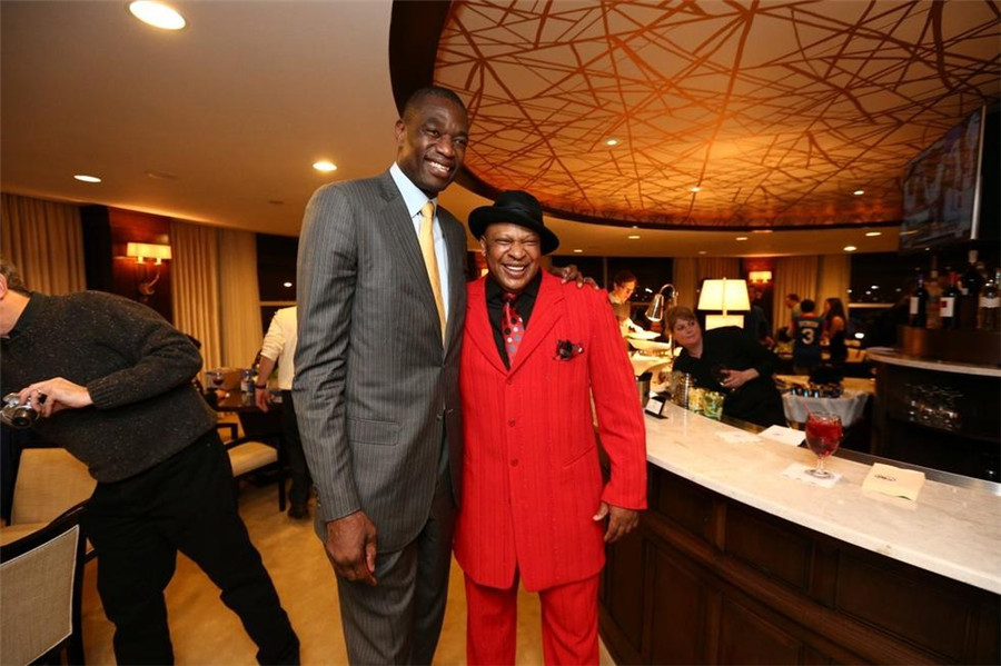 更是卡塔尔 更是卡塔尔