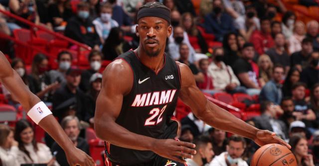 广东队持球 广东队持球